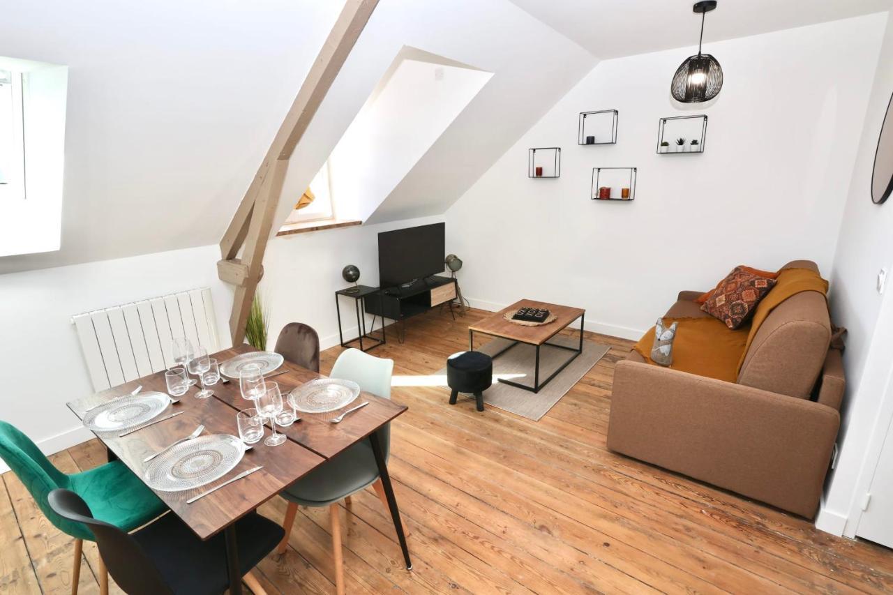 Napoleon Gare 8 T2 Dernier Etage Bylocly Apartment Pontivy Exterior photo
